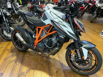 ktm-1290-super-duke-r
