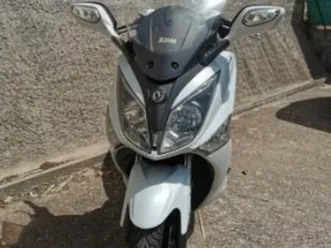 scooter-sym-125-gts-2016