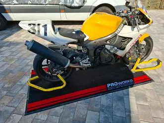 yamaha r6 - rj05 - rennsemmel mit viel zubehör - zb f einsteiger