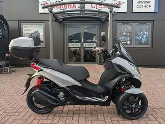 piaggio-mp3-300-sport