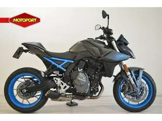 suzuki gsx 8s blauw