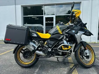 2022-bmw-r-1250-gs
