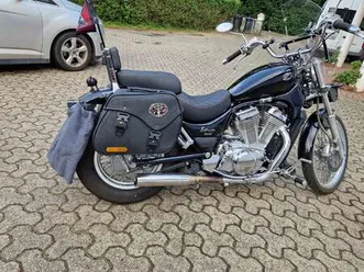suzuki intruder c