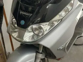 piaggio x 8 200 argento