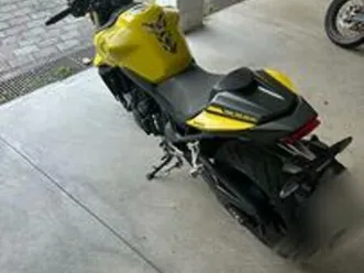 honda hornet 750 - 2023