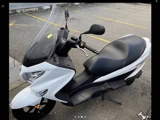 suzuki-burgman-125-cm-con-abs-solo-2900-km-canton-tessin