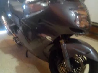 honda-cbr-1100-xxv-superblackbird