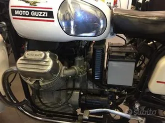 moto guzzi v7 - 1971