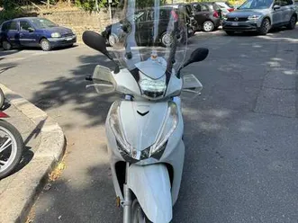honda sh 300 bianco