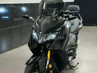yamaha tmax 560