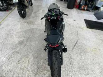 2023 kawasaki ninja zx-6r base