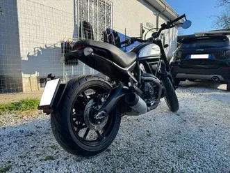 ducati scrambler icon black nero