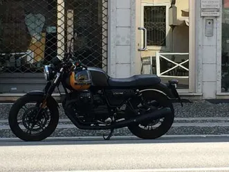 moto guzzi v 7 iiii stone nero