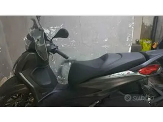piaggio beverly 300 s 2025 con 8 mesi di assicuraz