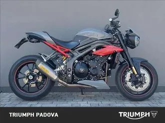 triumph speed triple r 1050 grigio