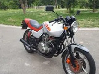 suzuki gs 550 m (katana) - 1982