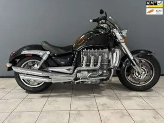 triumph chopper rocket iii 2300 cc/141pk zwart
