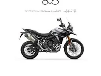 triumph tiger 900 rally pro .