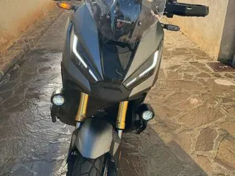 honda x-adv 750 grigio