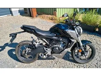 cbr125r schwarze honda - leichtkraftrad