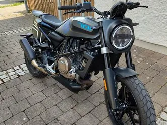 husqvarna svartpilen 701