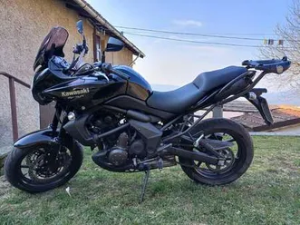 kawasaki versys 650 nero