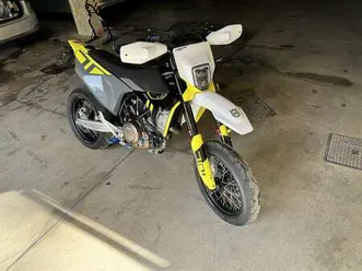 husqvarna 701 supermoto