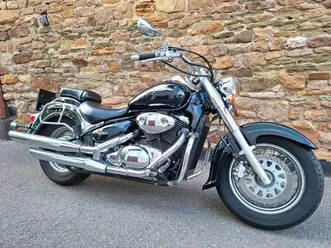 suzuki vl800 schwarz mit koffer und scheibe windschutz