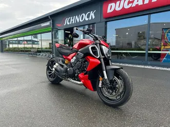 ducati diavel v4
