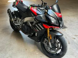 aprilia tuono factory v4