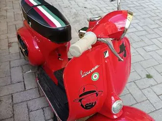piaggio rosso