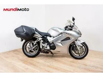 honda vfr 800 vtec fi - 2008