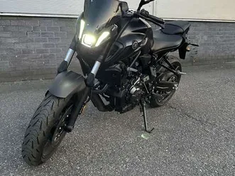 yamaha mt 07 - 35kw - 4227 km - full zwart - 2021