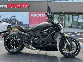 2022 ducati xdiavel dark