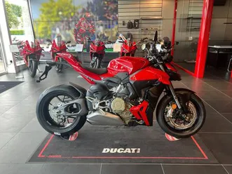 ducati streetfighter v4