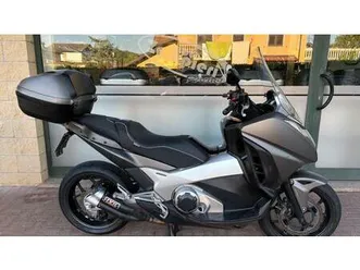 vendo honda integra 700 (2011 - 13) usata a gavi (codice 9782949) - moto.it