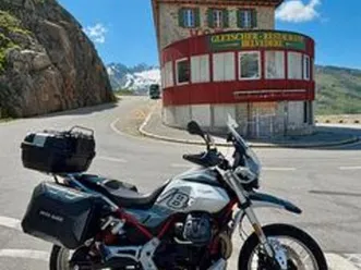 moto guzzi v85tt 2025 - accessoriata - come nuova