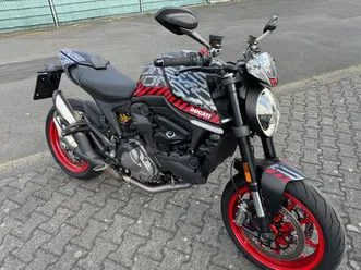 ducati monster 937 plus