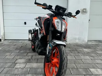 ktm duke 390