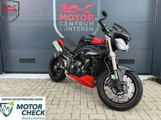 triumph speed triple zwart