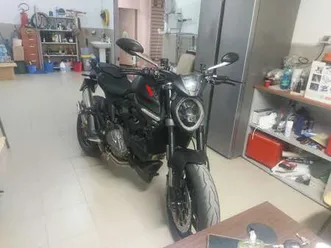 ducati monster 937 + nero