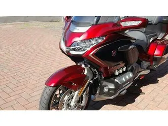 vendo honda gl 1800 gold wing tour dtc (2018 - 20) usata a parma (codice 9784957) - moto.it
