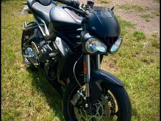 triumph street triple 765 rs