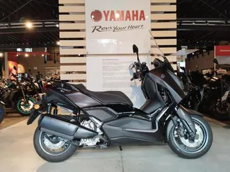 yamaha x-max 300 tech max