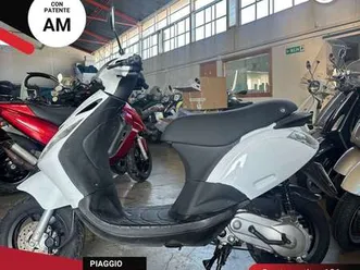 piaggio zip 50 bianco