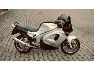 triumph sprint st - sportlicher reise-triple, hu neu