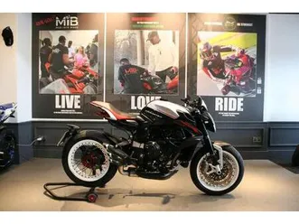 mv-agusta brutale 800rr