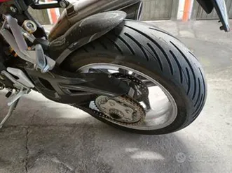 mv agusta brutale 910 - 2005