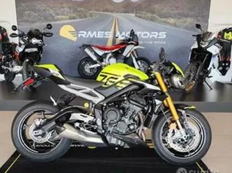 triumph street triple limited edition moto2