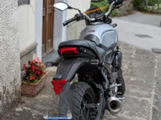 voge trofeo 300 acx scrambler